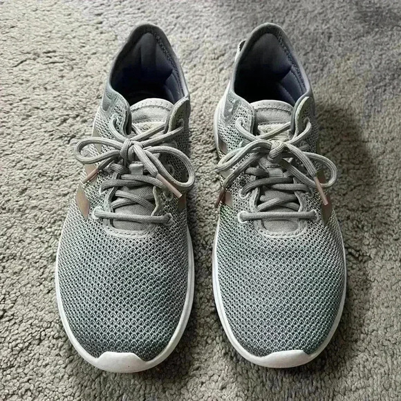 Adidas cloudfoam grey and rose gold sneakers womens size 6.5 - Picture 1 of 9